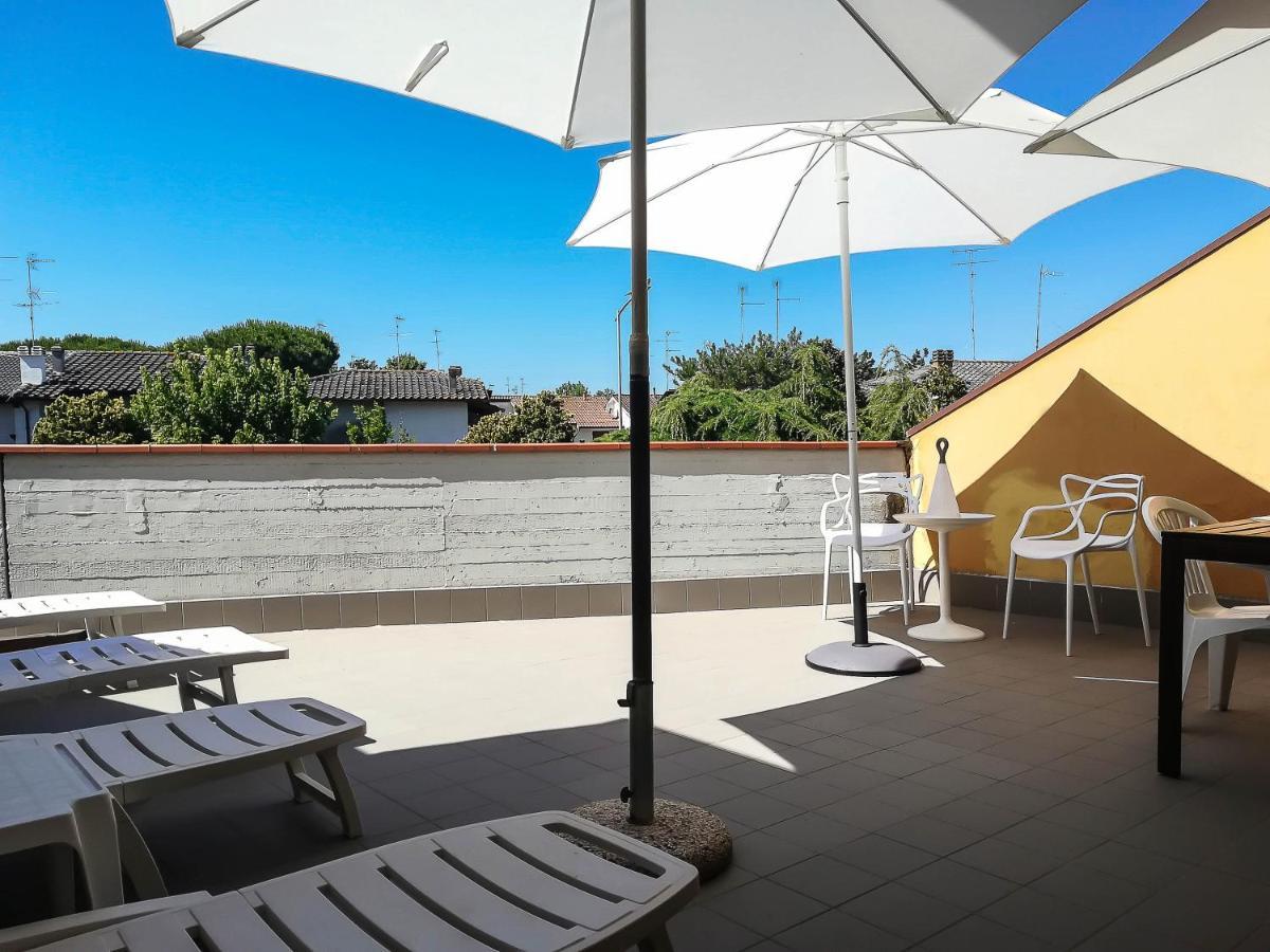 Appartamento Con Terrazza Лидо-делле-Национи Экстерьер фото