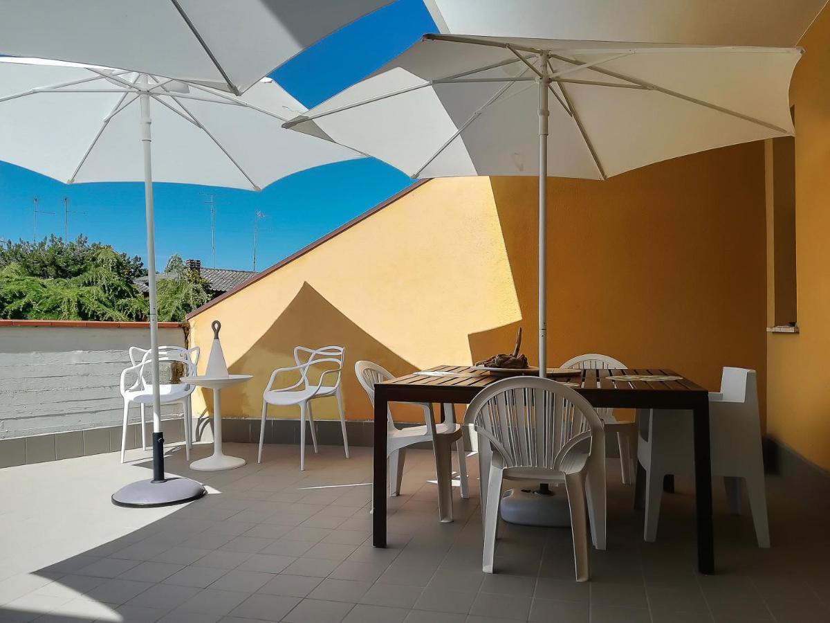 Appartamento Con Terrazza Лидо-делле-Национи Экстерьер фото